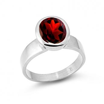Cocktail Ring Oval Garnet 