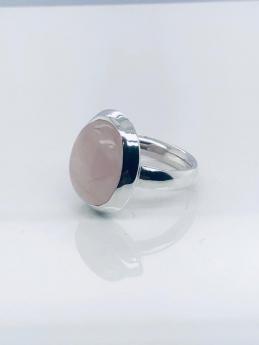 Rose Quartz cabouchon 