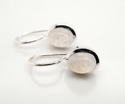 Cocktail Earring Oval Moonstone 